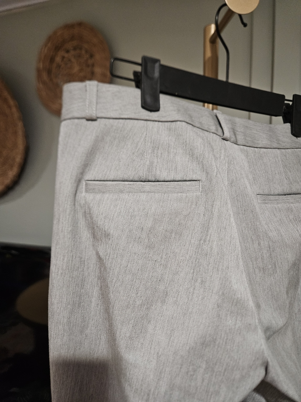 Banana Republic Sloan Curvy Fit Ankle Trousers – Gray. Size 6 (Like New) - Picture 15 of 16